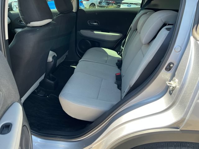 Used 2021 Honda HR-V LX image 3