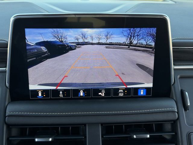 Used 2021 GMC Yukon SLT w/ SLT Premium Package image 19