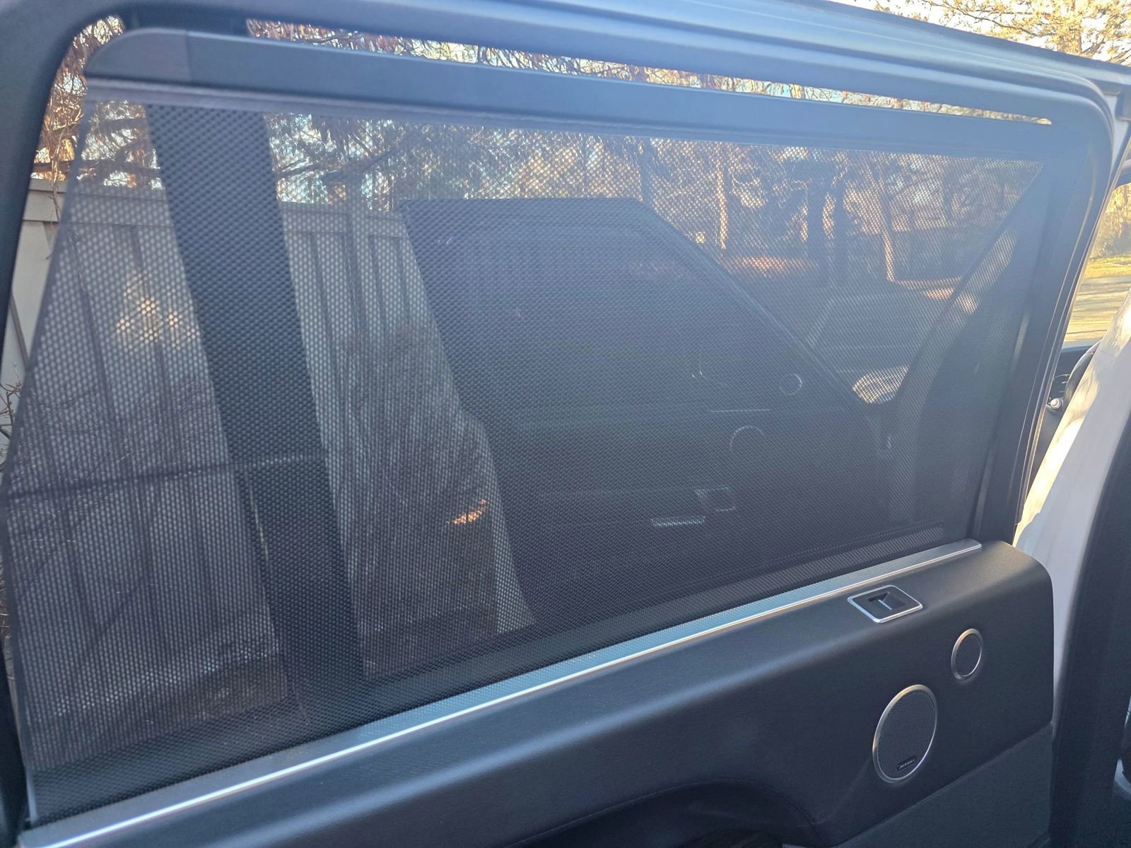 Used 2015 Land Rover Range Rover Long Wheelbase Supercharged image 37