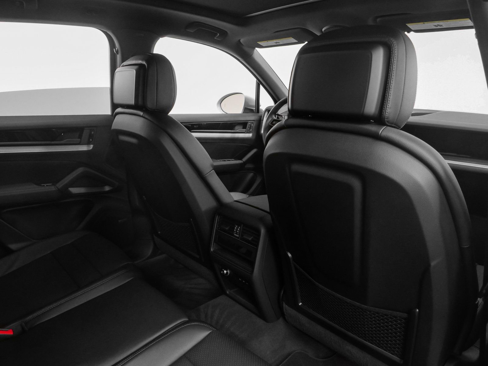 Certified 2025 Porsche Cayenne image 22