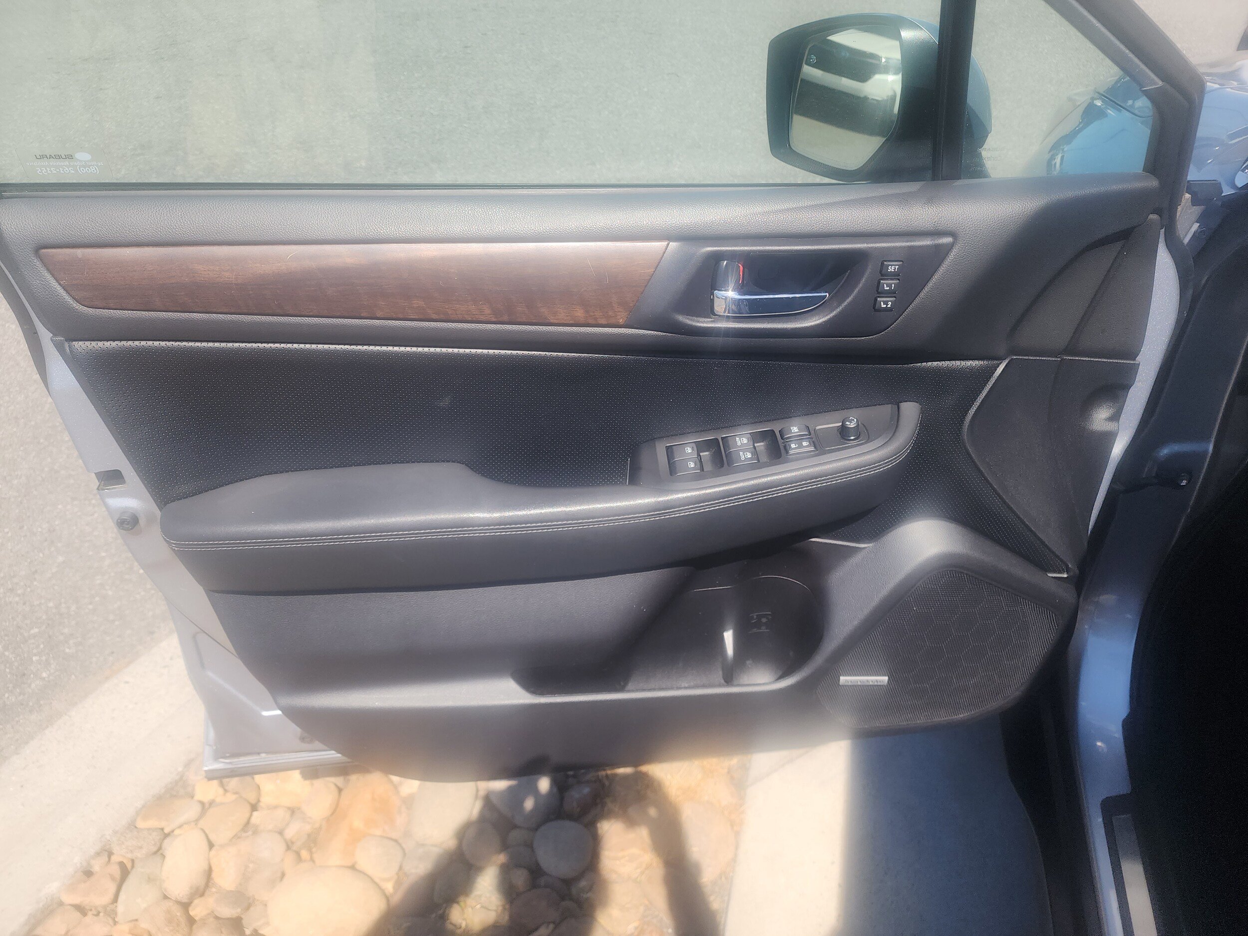 Used 2015 Subaru Outback 2.5i Limited w/ Popular Package #4 AWD/4WD image 9