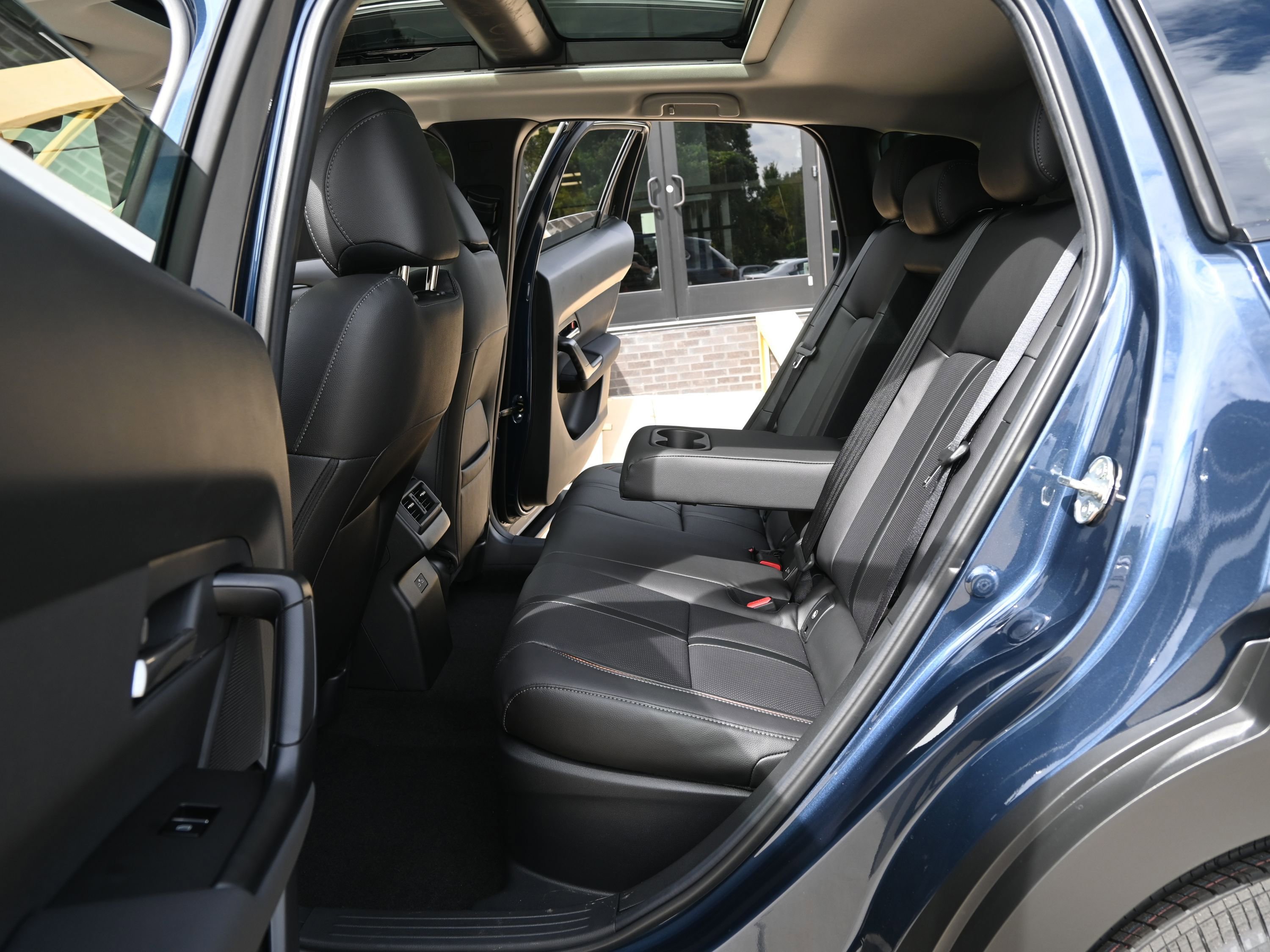 New 2026 MAZDA CX-50 AWD 2.5 Hybrid w/ Premium Pkg image 29