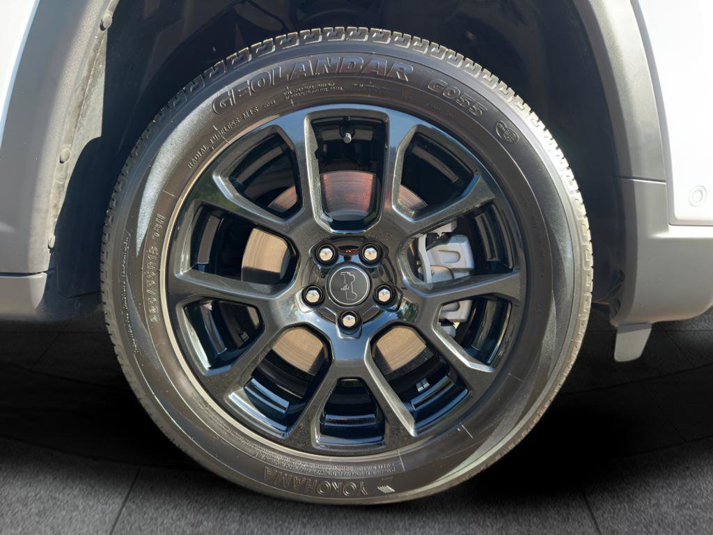 Used 2025 Jeep Compass Latitude w/ Convenience Group AWD/4WD image 51