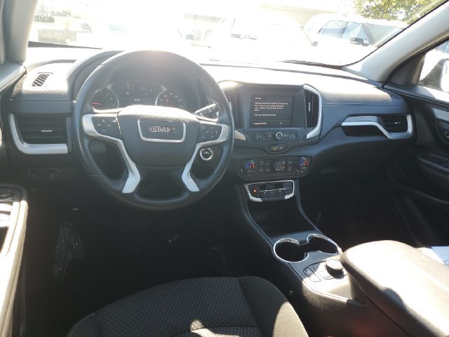 Used 2022 GMC Terrain SLE FWD image 9