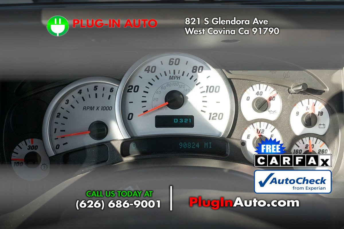 Used 2004 HUMMER H2 w/ Preferred Equipment Group image 21