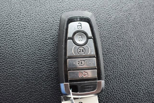 Used 2024 Ford Expedition XLT AWD/4WD image 35