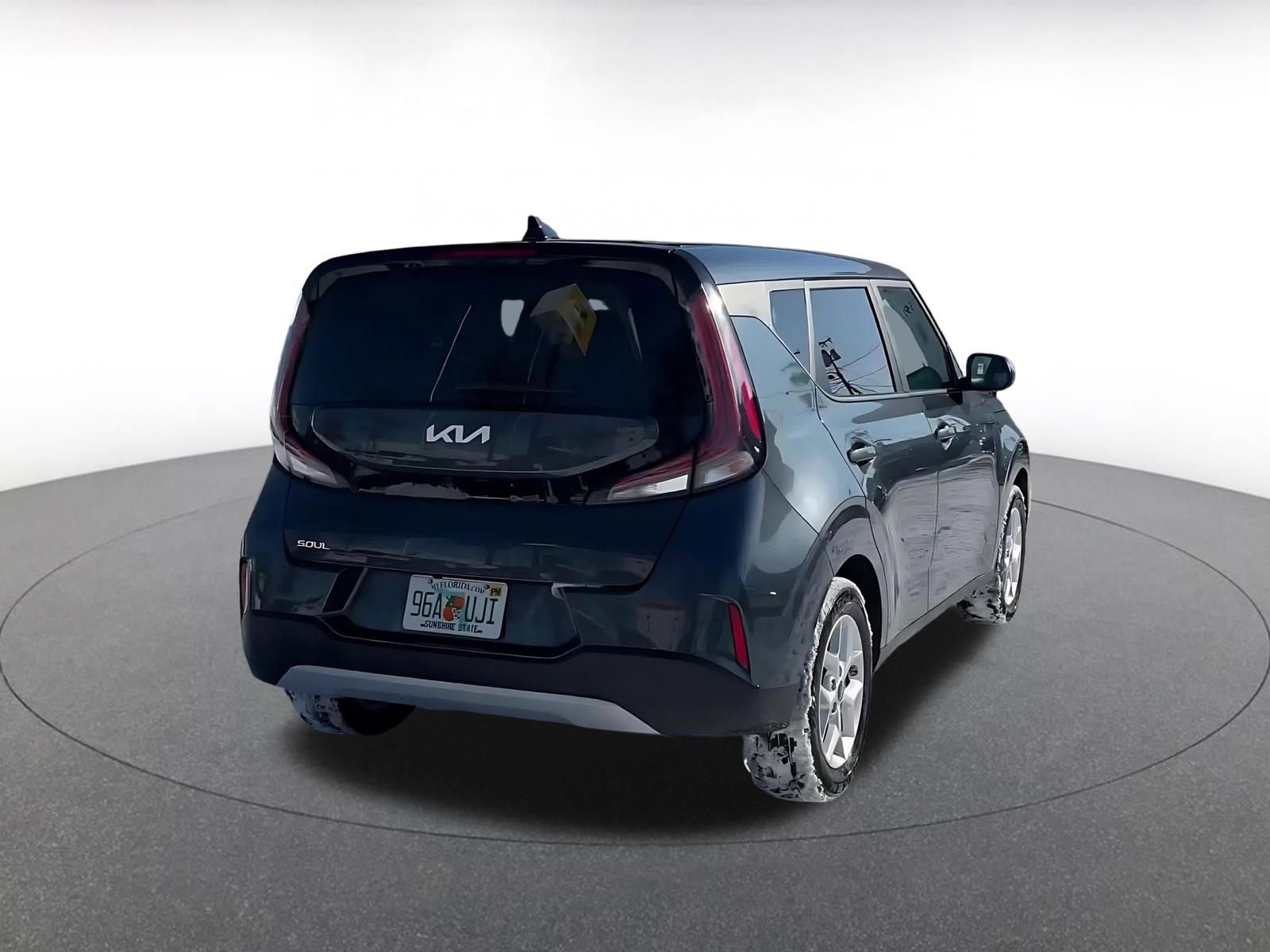 Used 2025 Kia Soul LX w/ LX Technology Package image 14