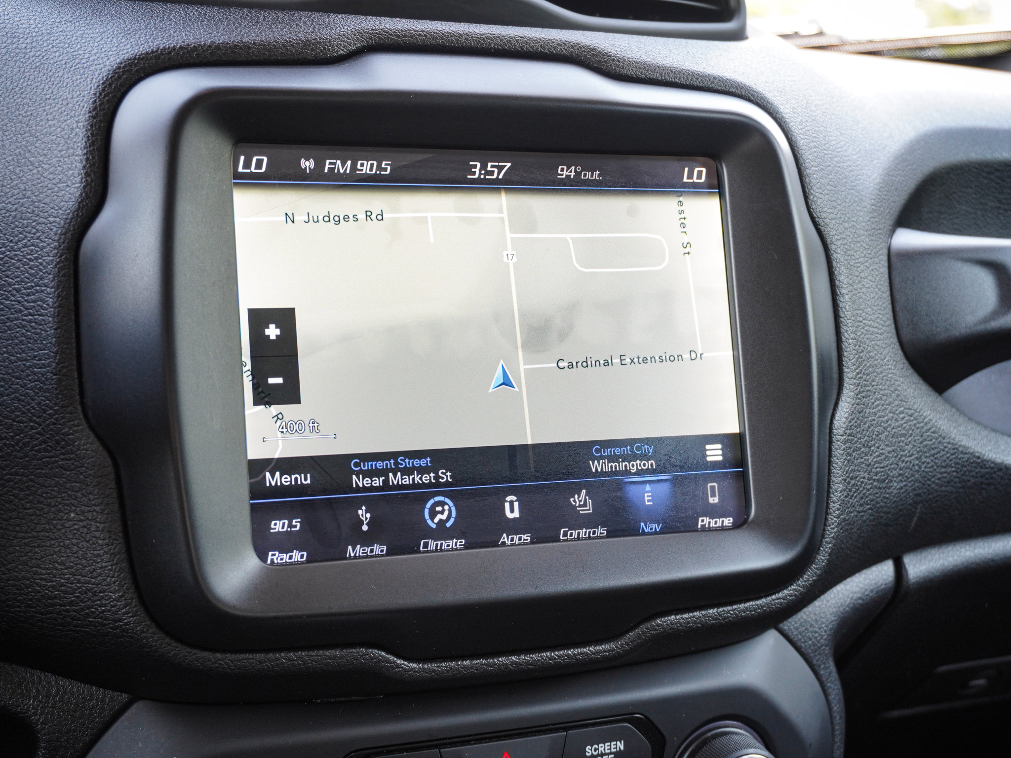 Used 2018 Jeep Renegade Limited w/ UConnect 8.4 Nav Group AWD/4WD image 24