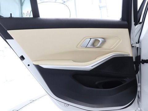 Used 2023 BMW 330i Sedan RWD image 39