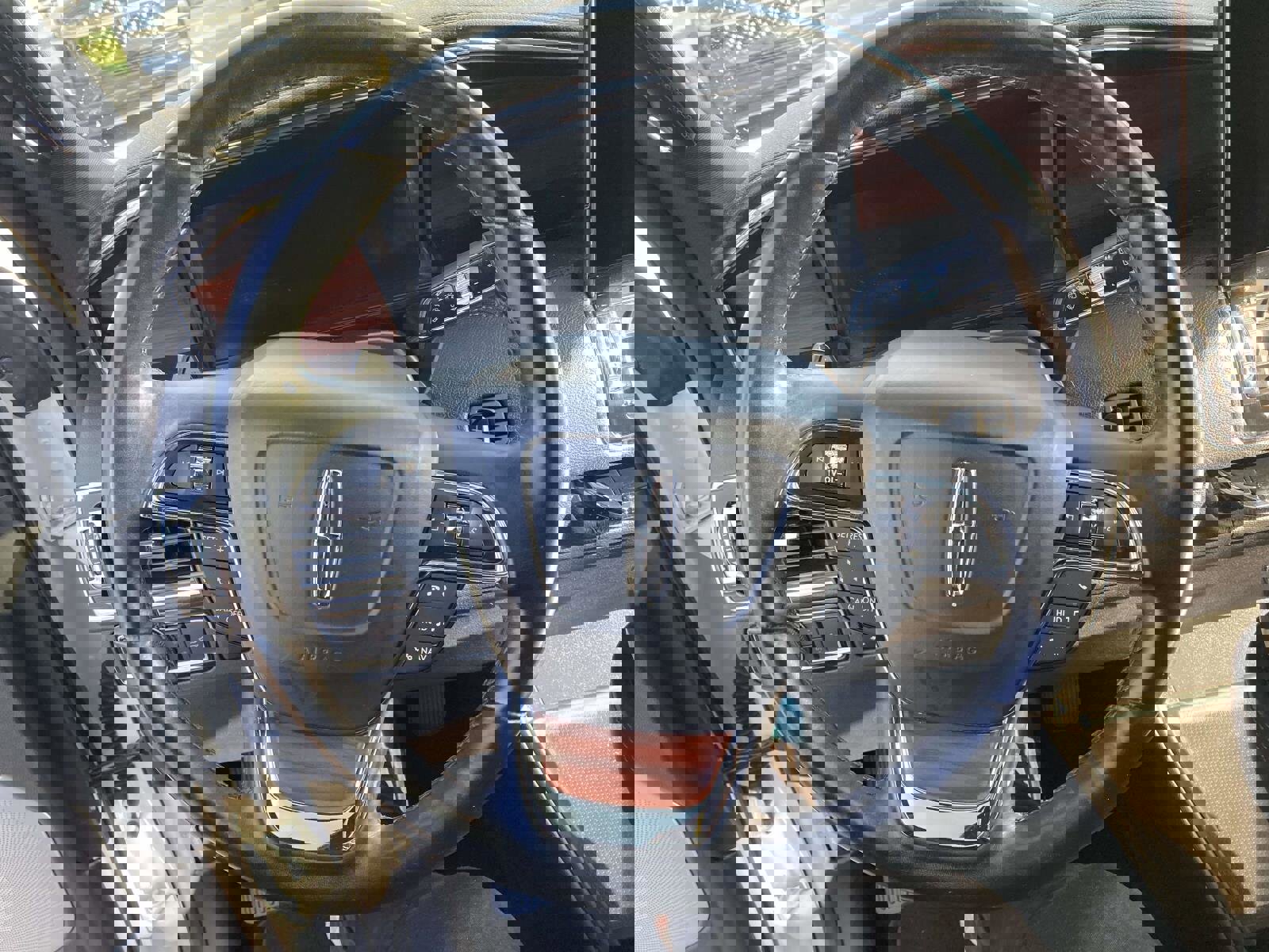 Used 2021 Lincoln Navigator Reserve AWD/4WD image 31