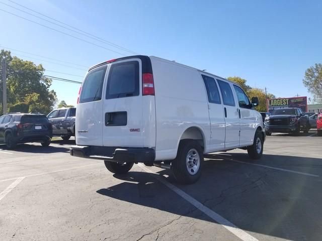 New 2025 GMC Savana 2500 w/ Driver Convenience Package RWD image 9