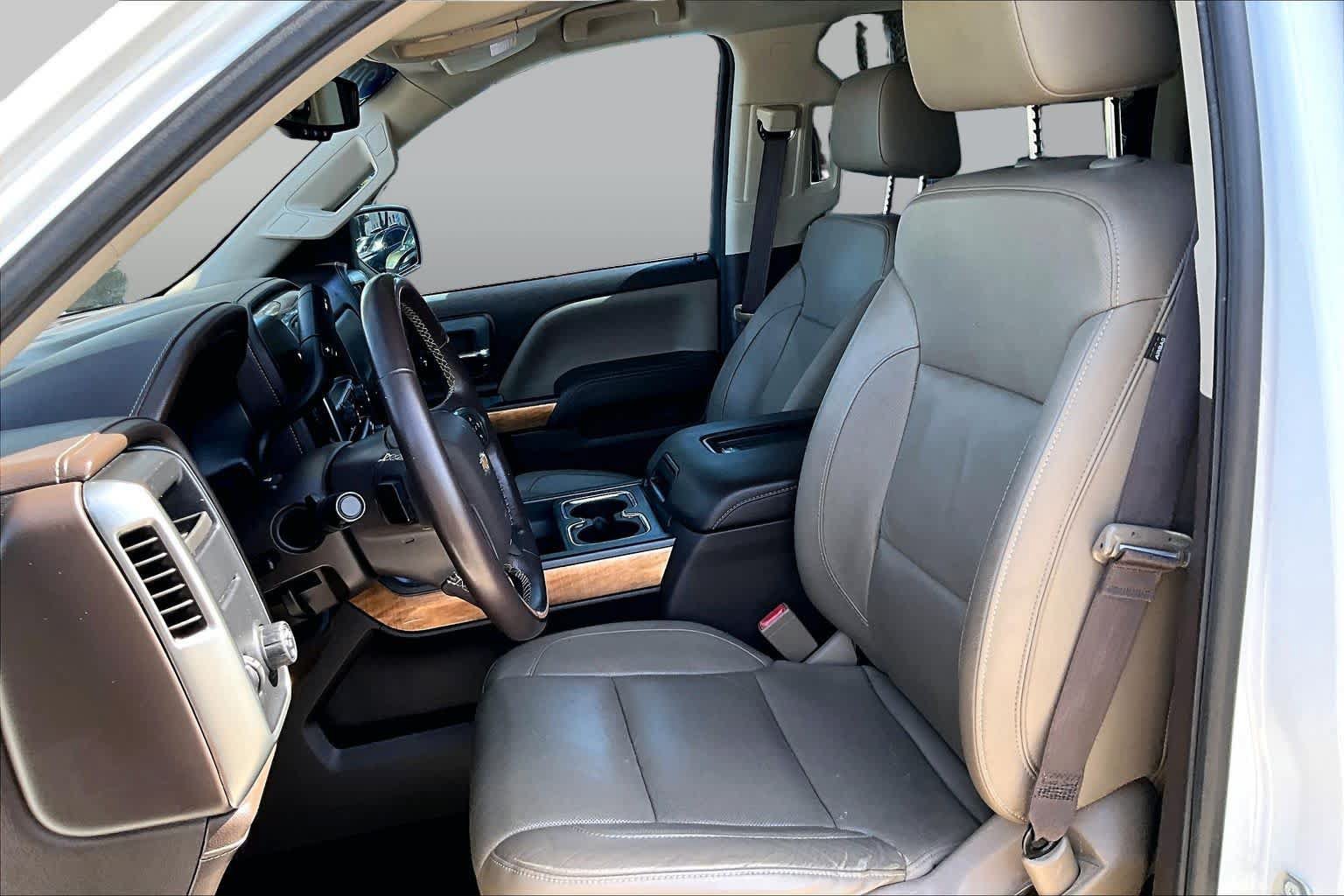 Used 2018 Chevrolet Silverado 1500 LTZ RWD image 8