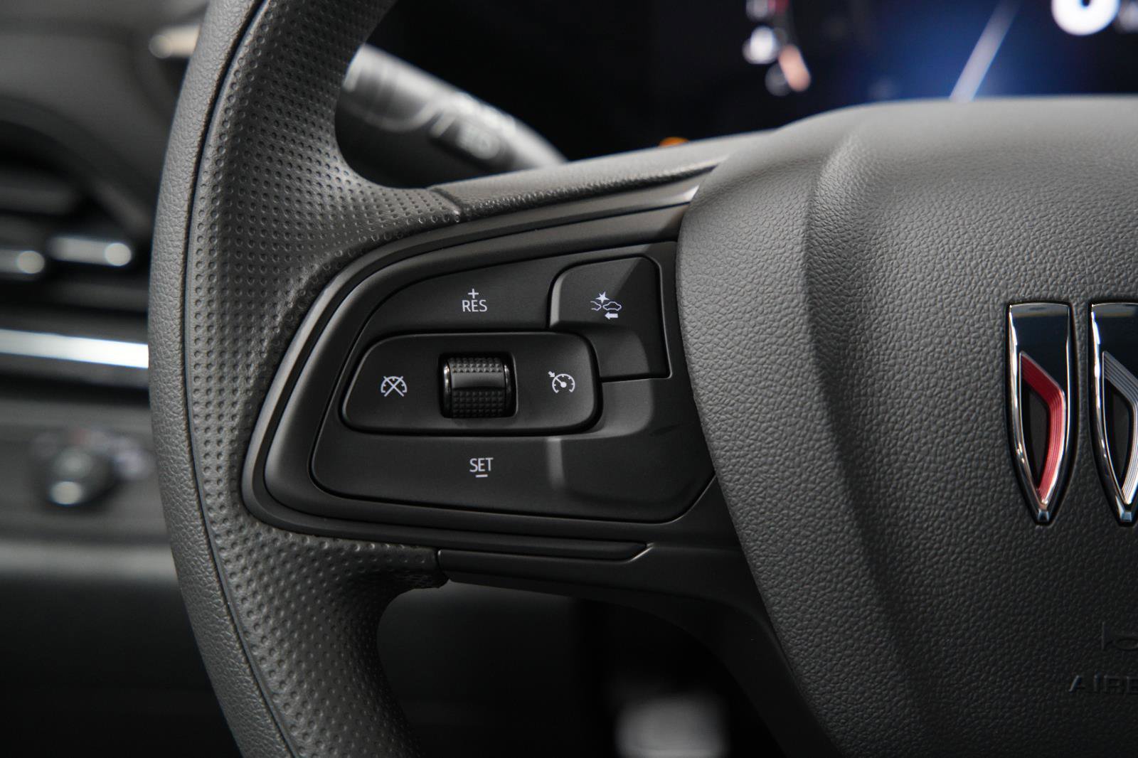 New 2025 Buick Envista Preferred image 30