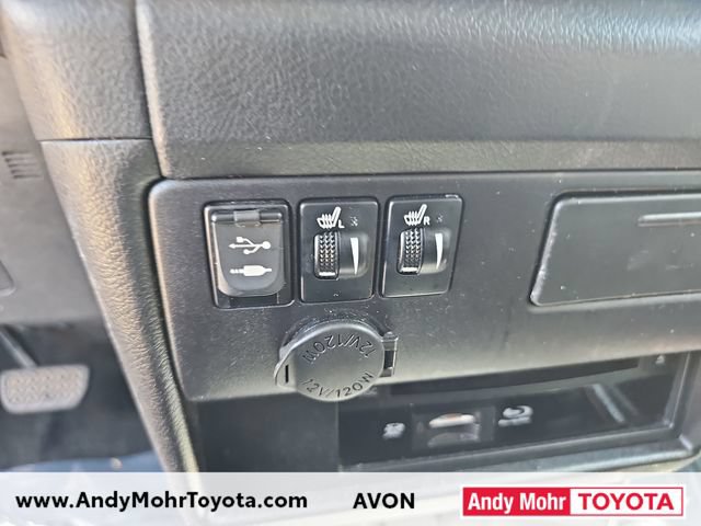 Used 2015 Toyota Sienna SE Premium FWD image 24