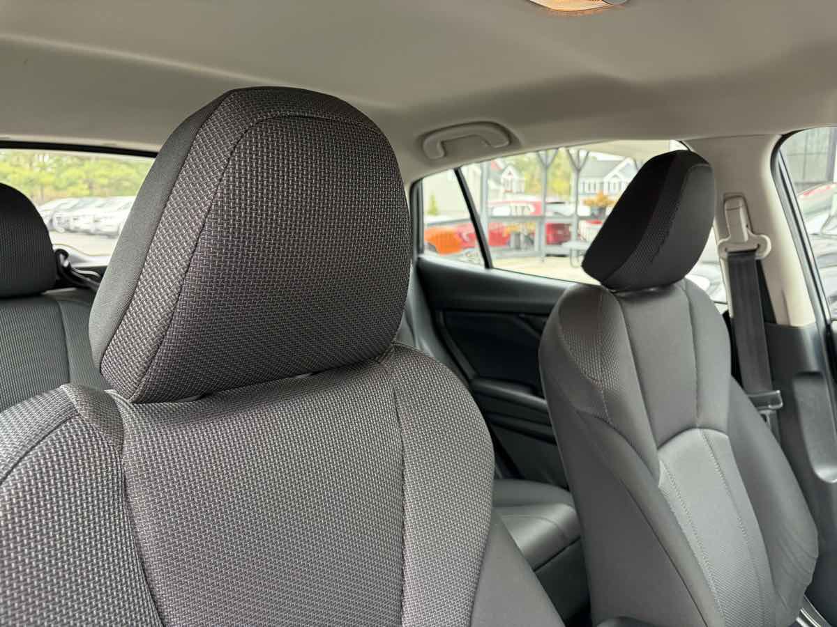 Used 2017 Subaru Impreza 2.0i AWD/4WD image 22