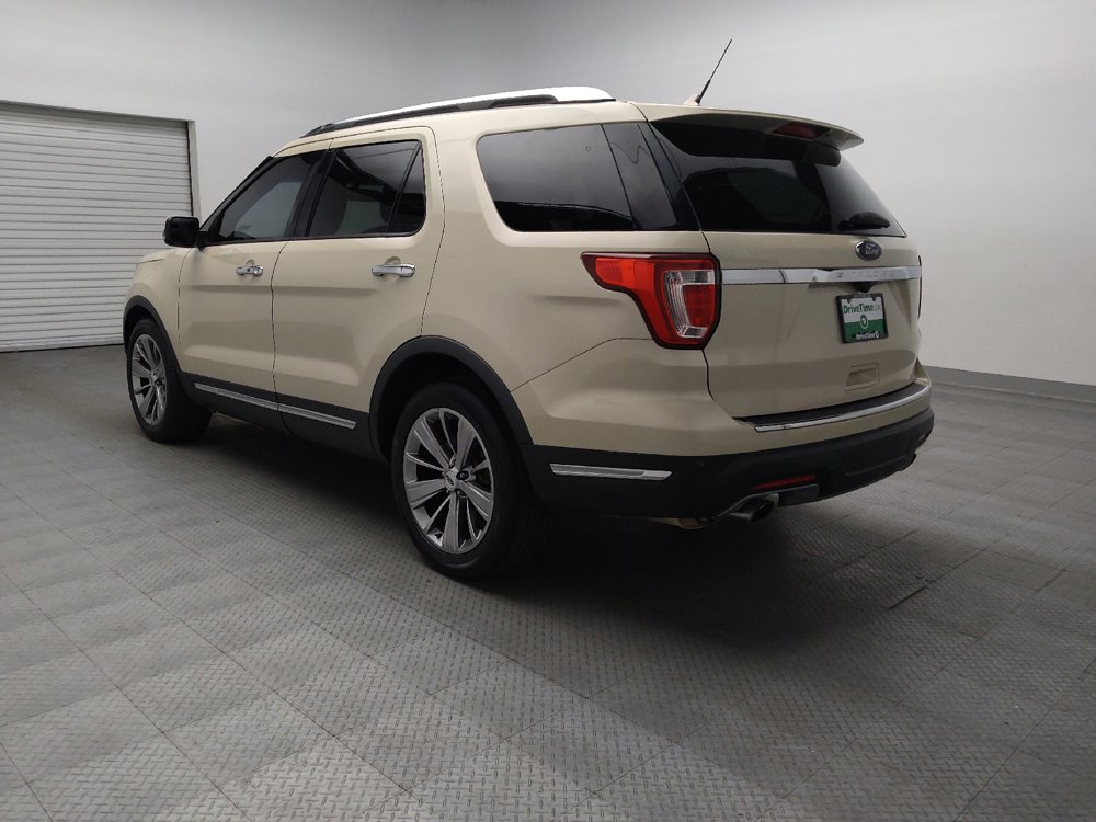 Used 2018 Ford Explorer Limited FWD image 5