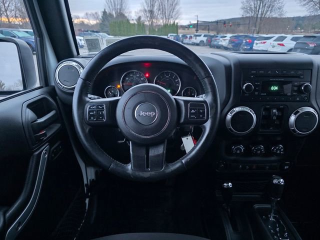 Used 2017 Jeep Wrangler Unlimited Sahara w/ Connectivity Group image 19