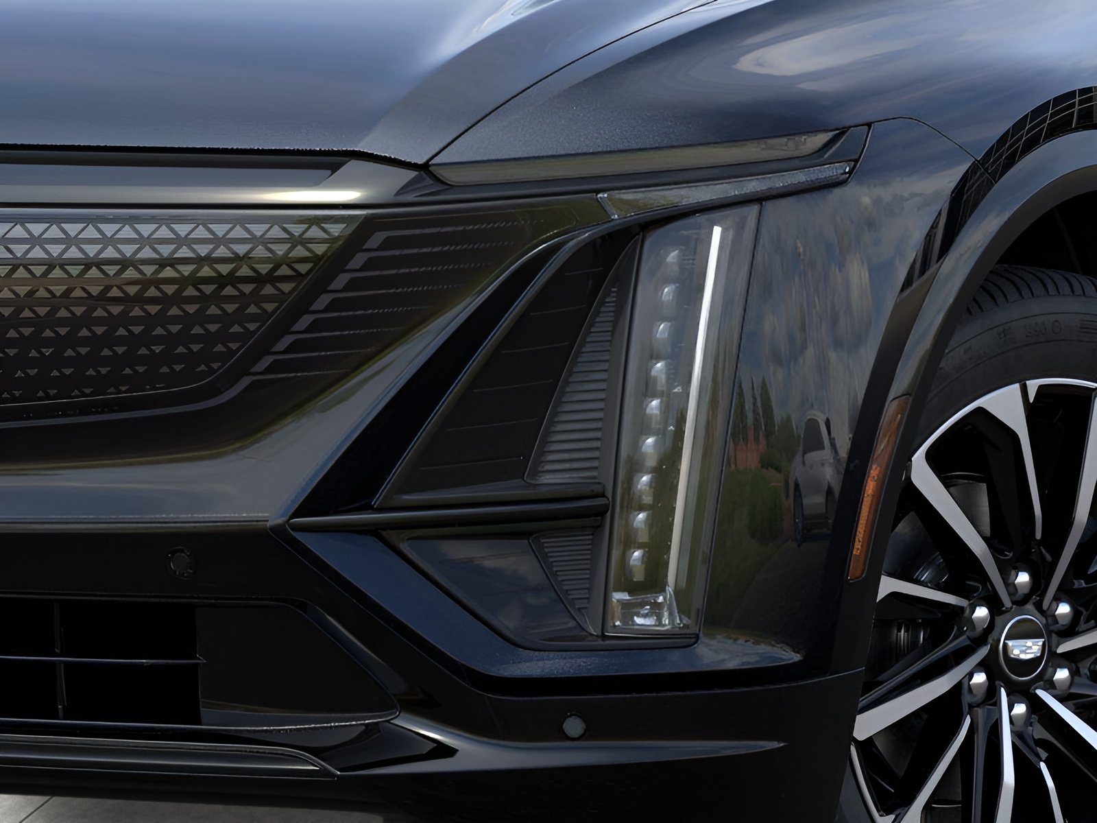 New 2026 Cadillac Lyriq Premium Sport w/ LPO, Floor Liner Package AWD/4WD image 10