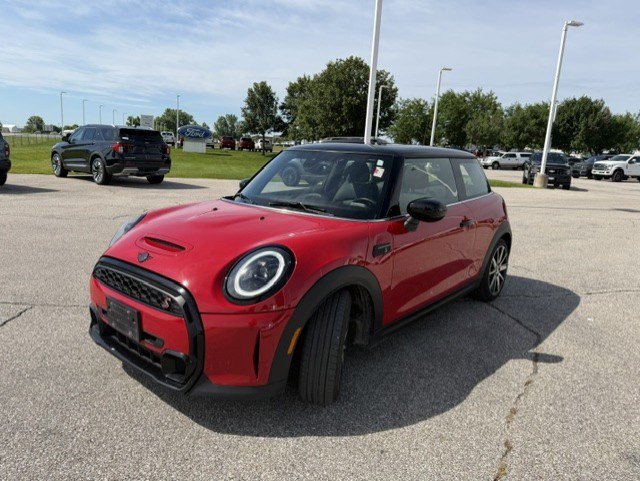 Used 2022 MINI Cooper S w/ Premium Package FWD image 3