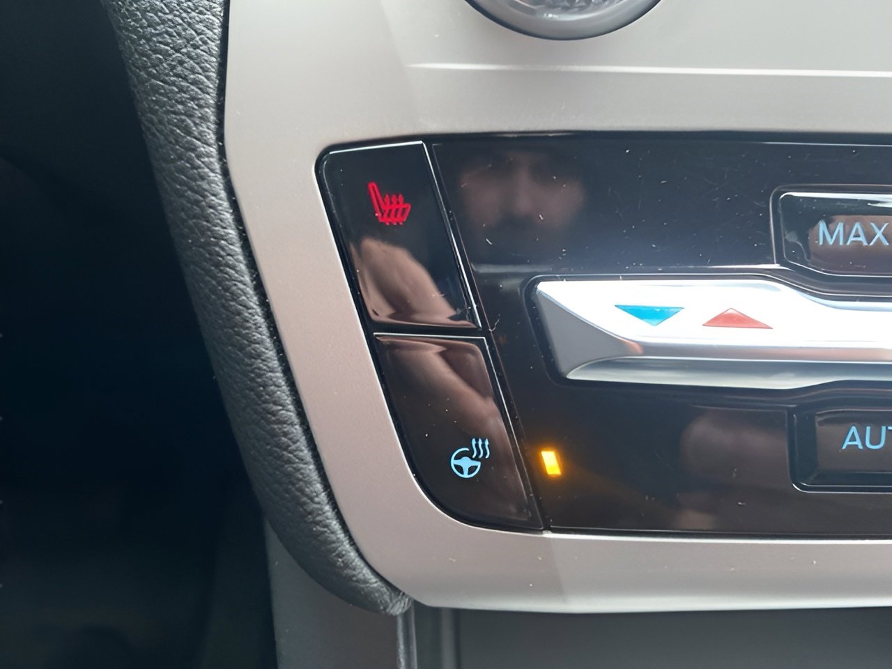 Certified 2023 Ford Explorer XLT w/ Equipment Group 202A image 23