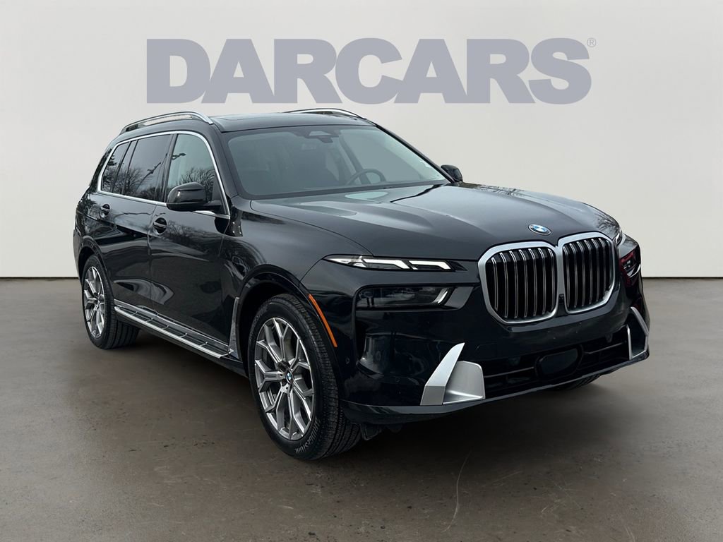 Used 2025 BMW X7 xDrive40i image 1