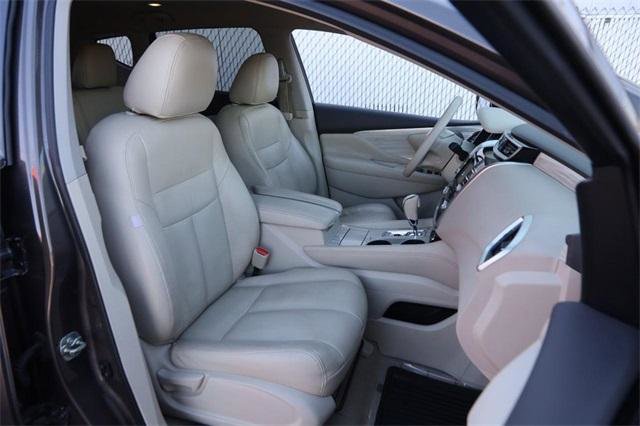 Used 2015 Nissan Murano S image 24