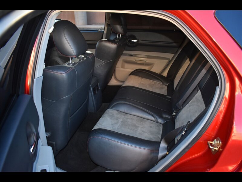 Used 2006 Dodge Magnum SRT8 w/ SRT Option Group I RWD image 18