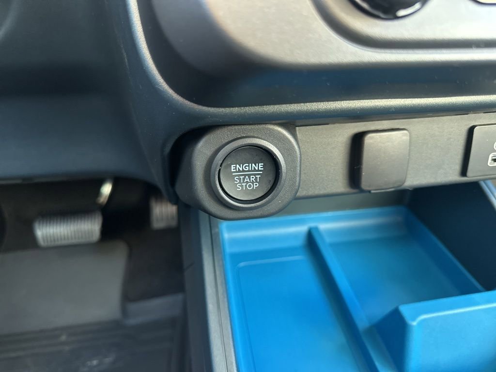 Used 2025 Ford Maverick XLT w/ Equipment Group 302A AWD/4WD image 19