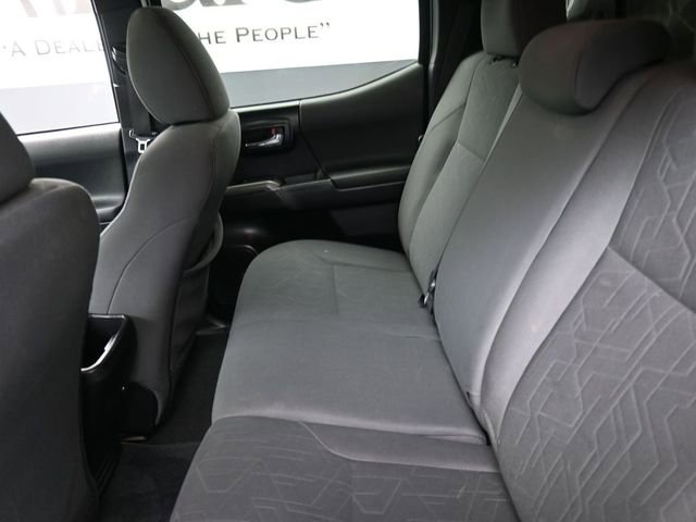 Used 2016 Toyota Tacoma TRD Off-Road image 22