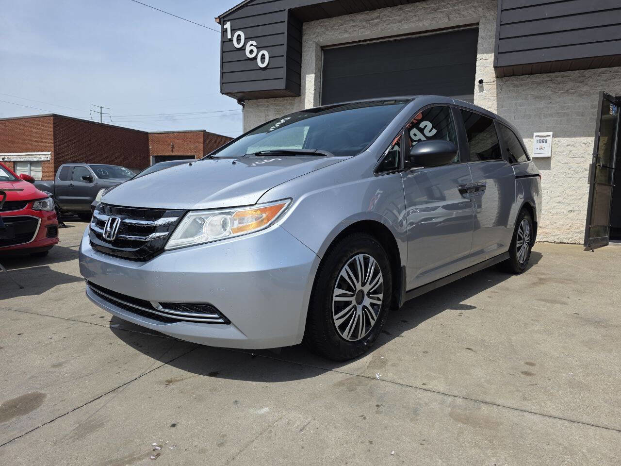 Used 2016 Honda Odyssey LX image 3
