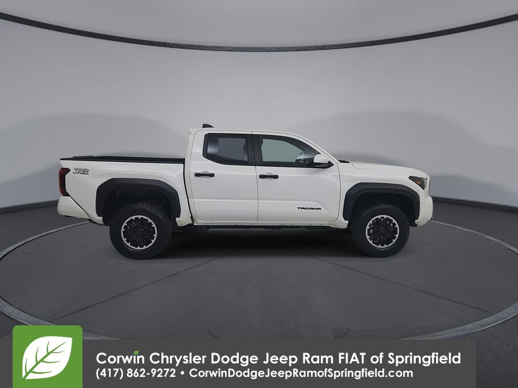 Used 2024 Toyota Tacoma TRD Off-Road image 2