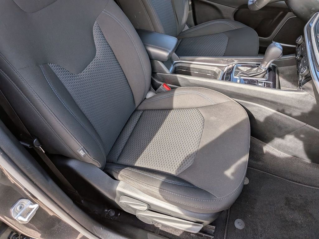 Used 2023 Jeep Compass Sport image 23