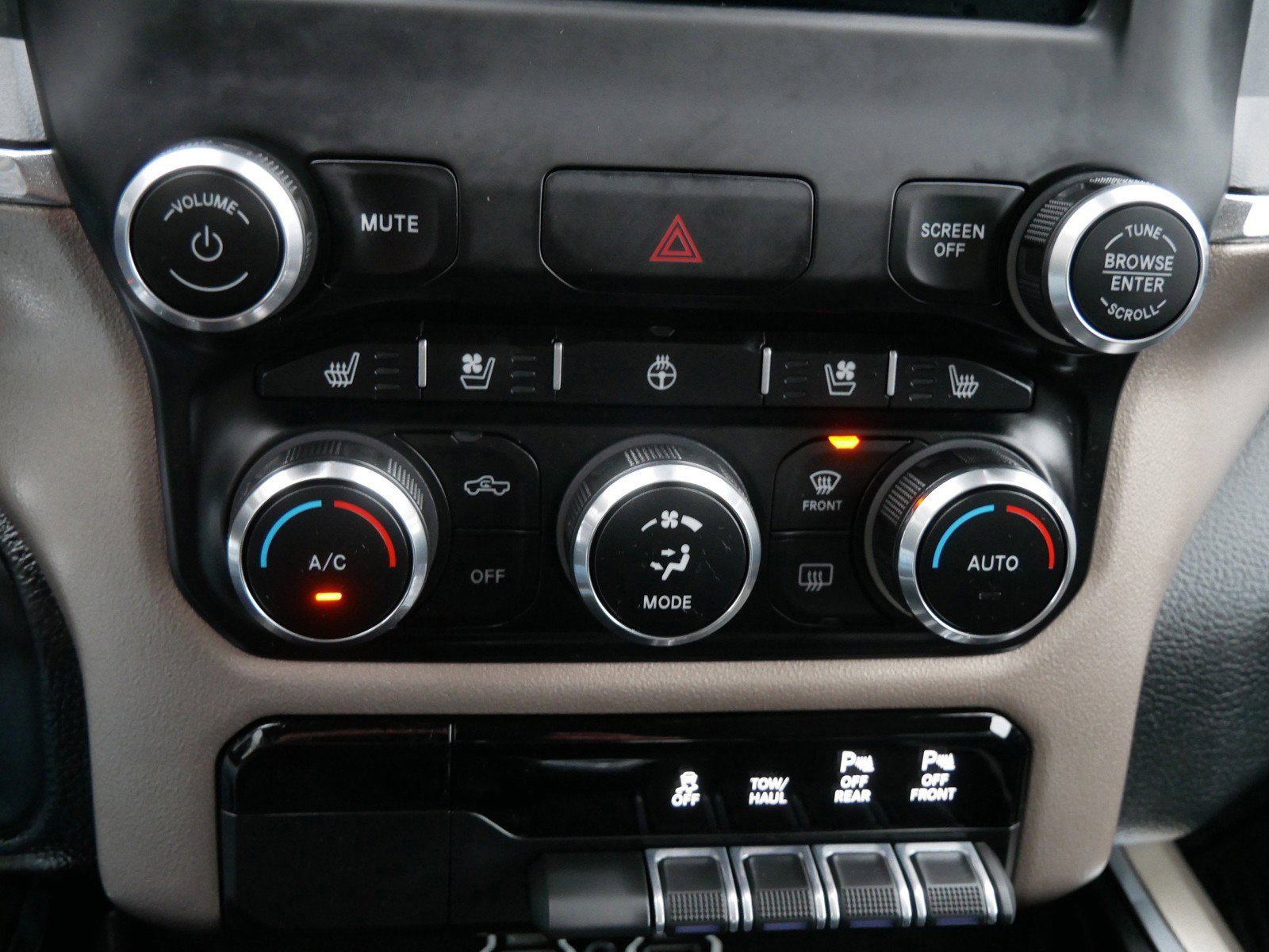 Used 2021 RAM 1500 Laramie image 29