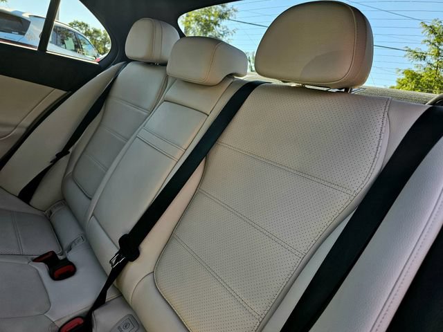 Certified 2023 Mercedes-Benz C 300 4MATIC Sedan image 24