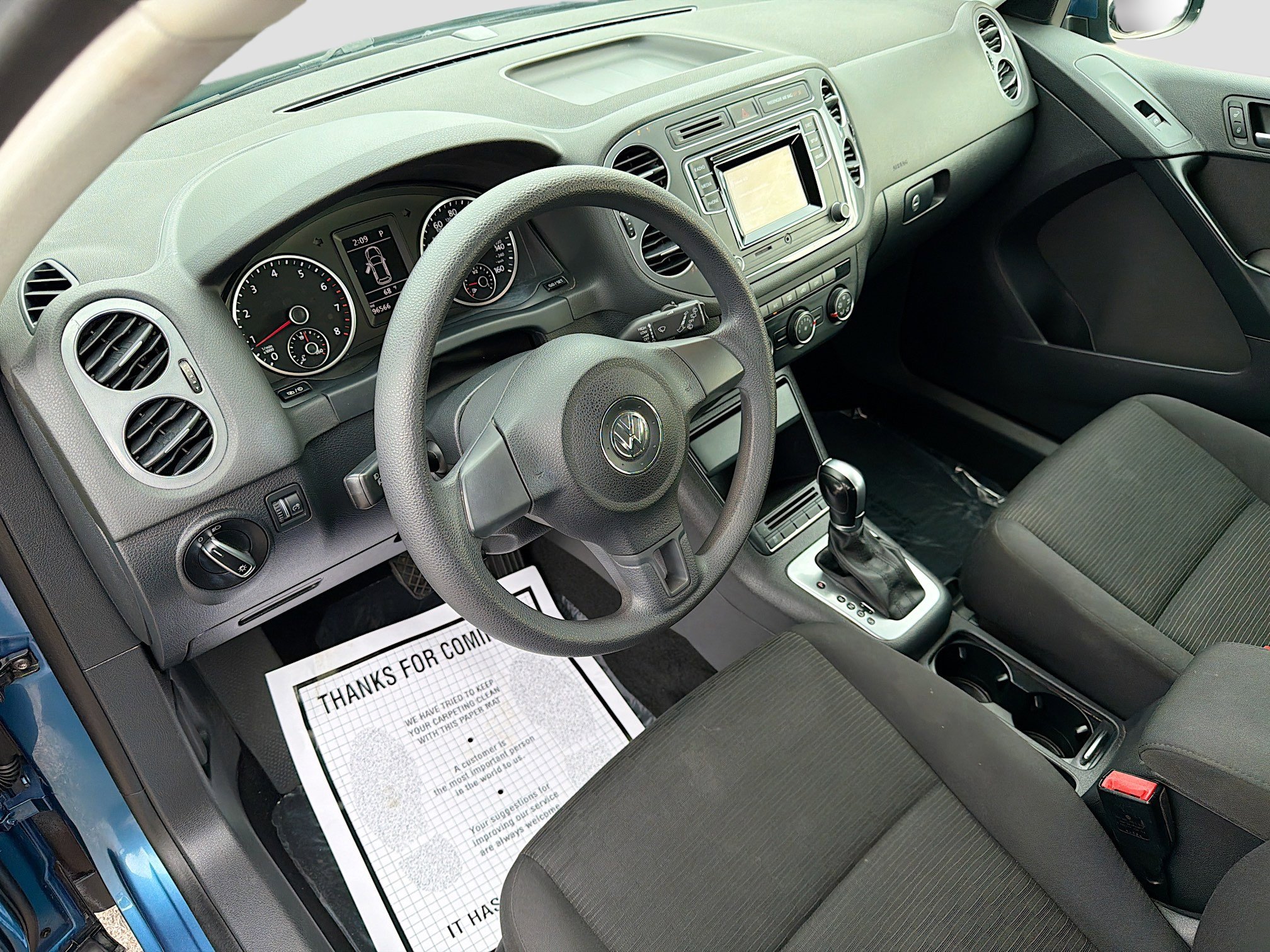 Used 2017 Volkswagen Tiguan Limited image 25