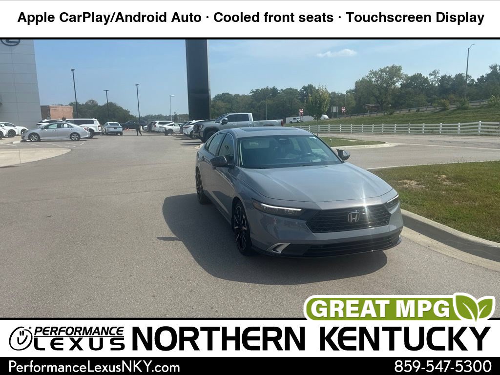 Used 2025 Honda Accord Touring image 1