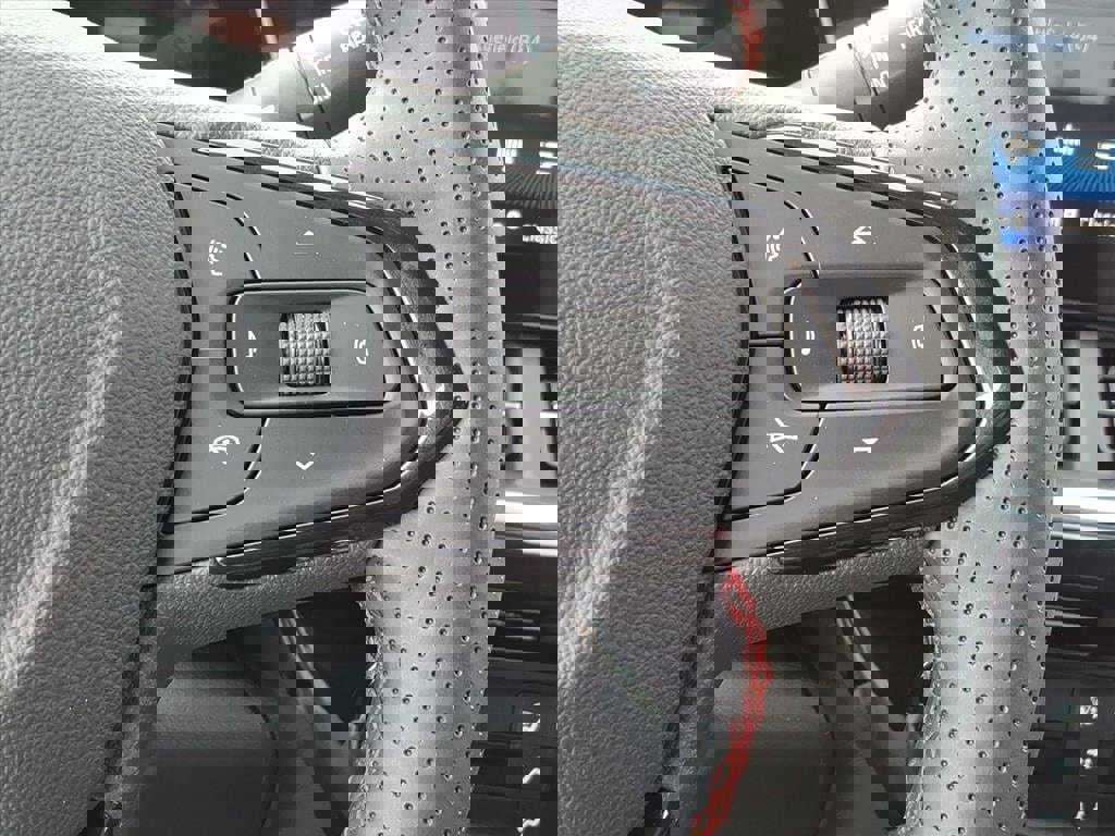 New 2026 Chevrolet Trax RS image 18