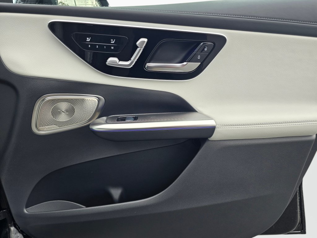 New 2027 Mercedes-Benz GLC 300 4MATIC image 25