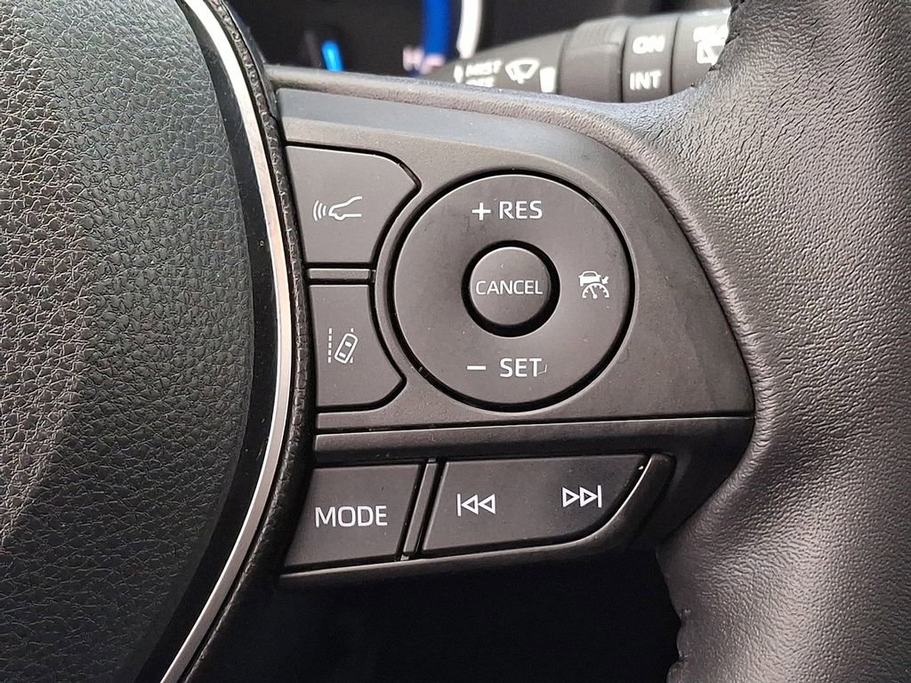 Used 2020 Toyota RAV4 XSE image 19