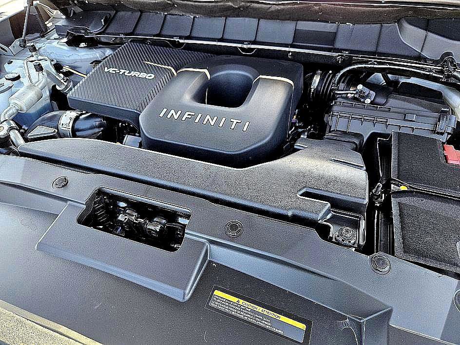 New 2026 INFINITI QX60 Luxe w/ Family Package image 17