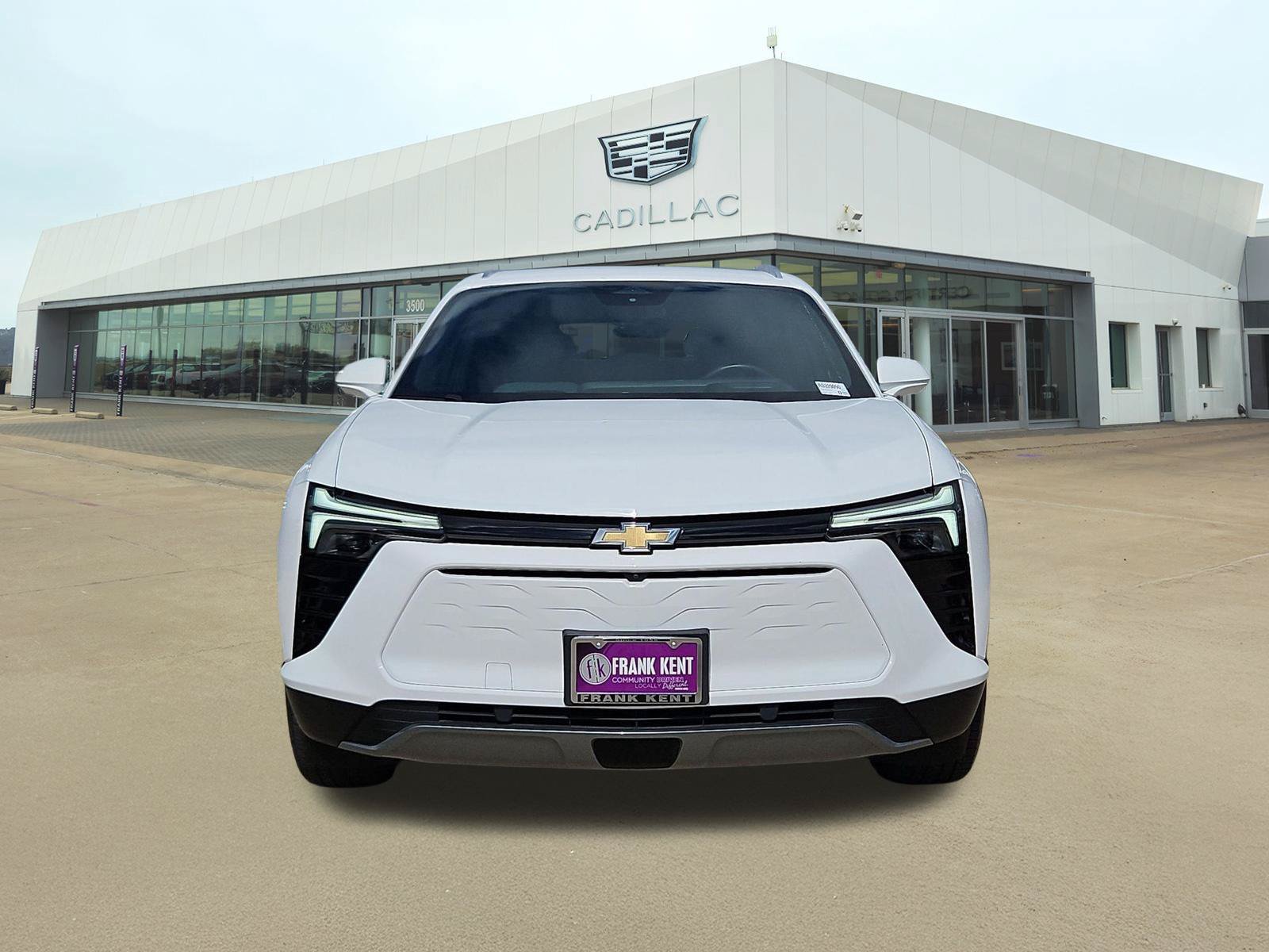 Used 2024 Chevrolet Blazer EV LT AWD/4WD image 2