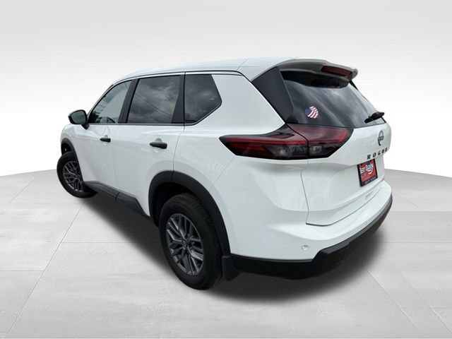 Certified 2026 Nissan Rogue S FWD image 6
