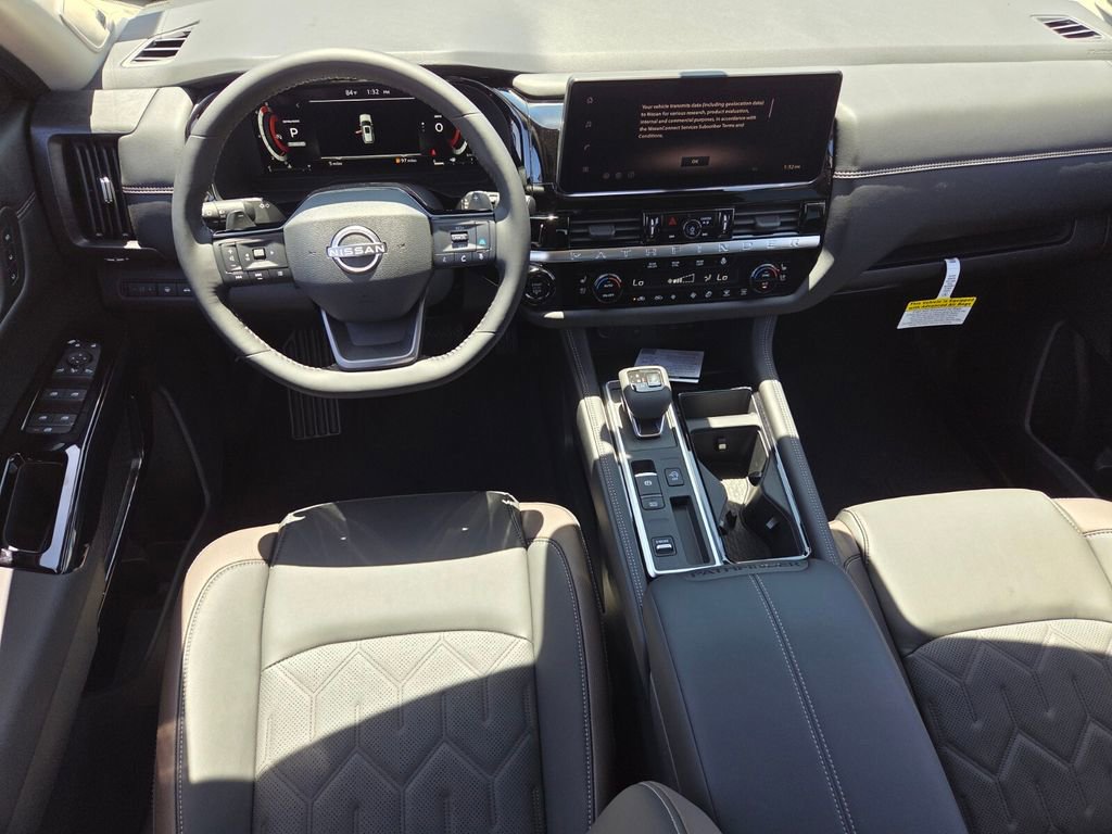 New 2026 Nissan Pathfinder Platinum FWD image 7