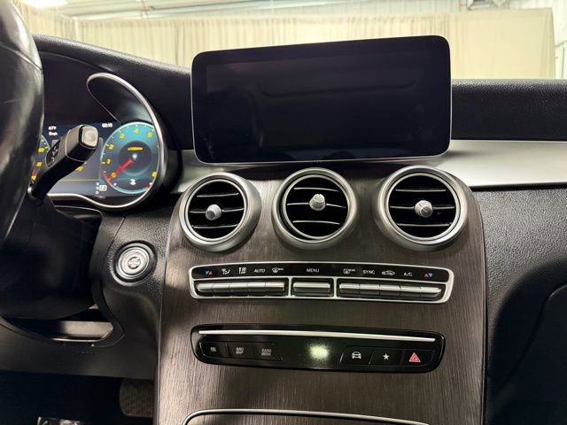Used 2021 Mercedes-Benz GLC 300 4MATIC image 14