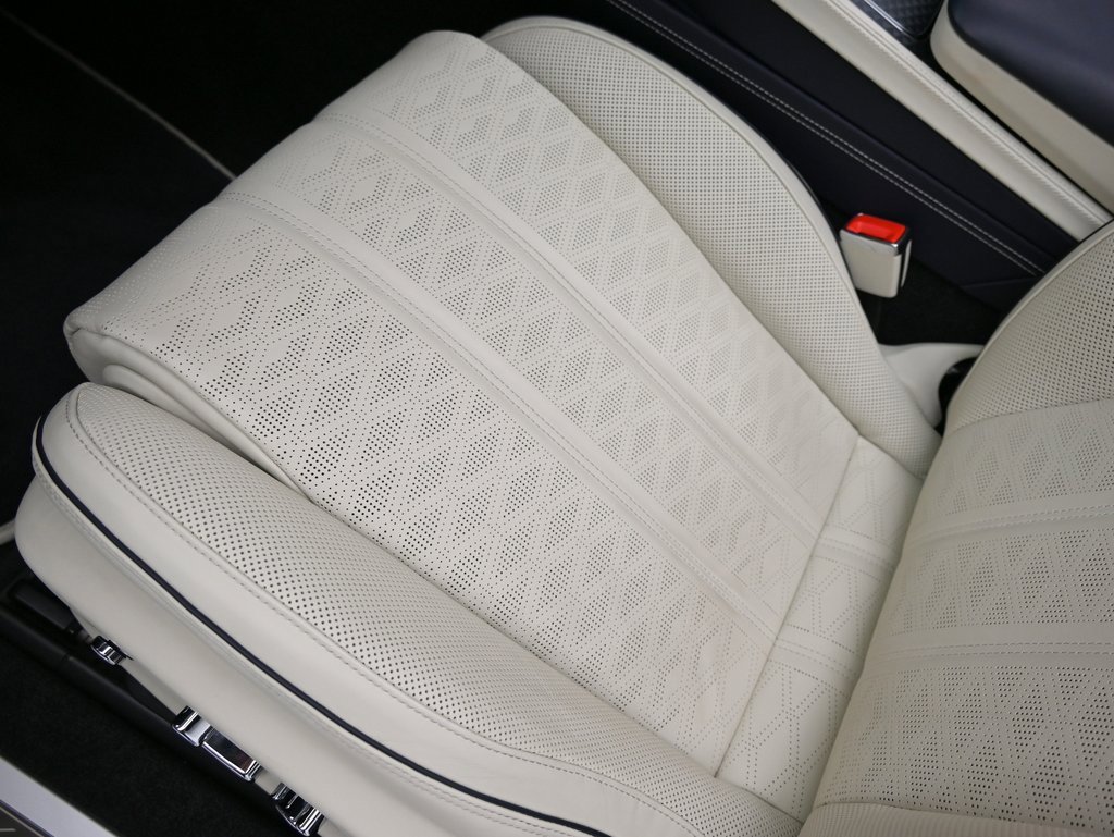 Used 2025 Bentley Continental GT Speed image 17