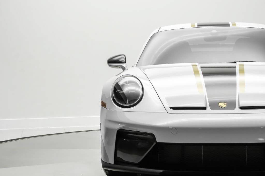 Used 2026 Porsche 911 GT3 w/ Weissach Package RWD image 39