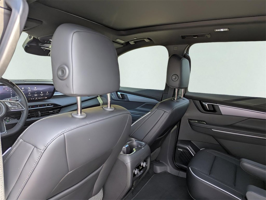 New 2025 Buick Enclave Sport Touring w/ Super Cruise Package image 13