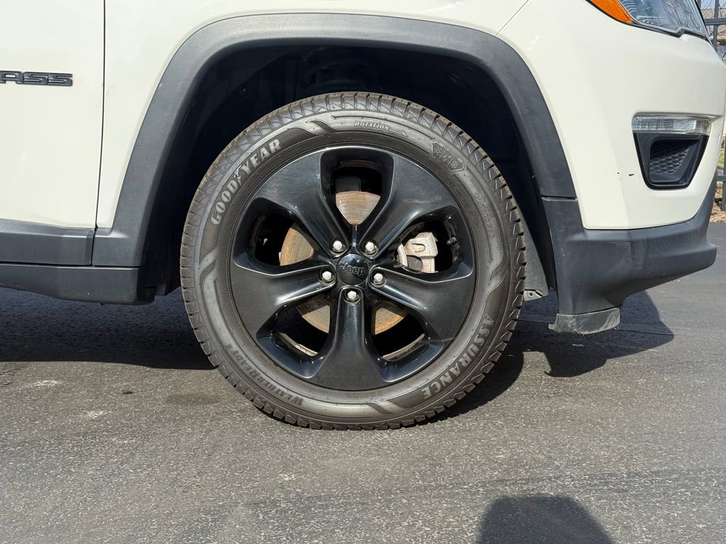 Used 2020 Jeep Compass Latitude image 10