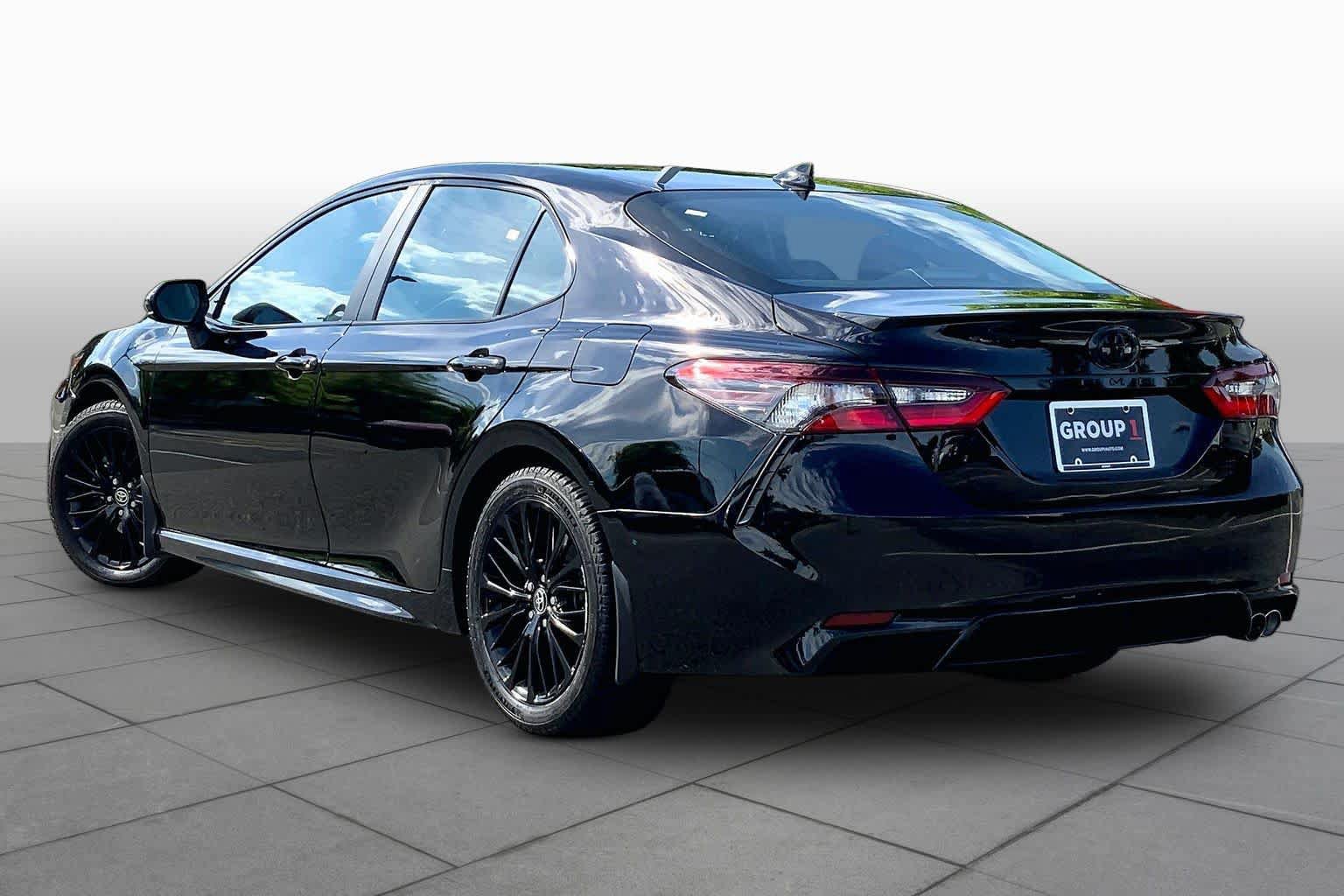 Used 2021 Toyota Camry SE AWD/4WD image 12