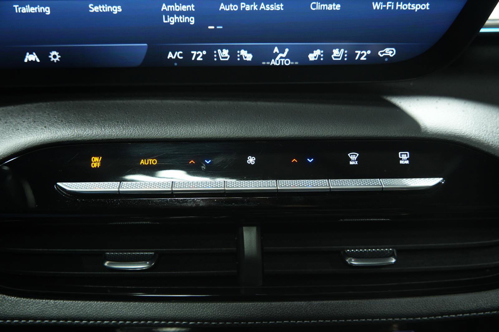 Used 2026 Buick Enclave Avenir w/ Super Cruise Package FWD image 46
